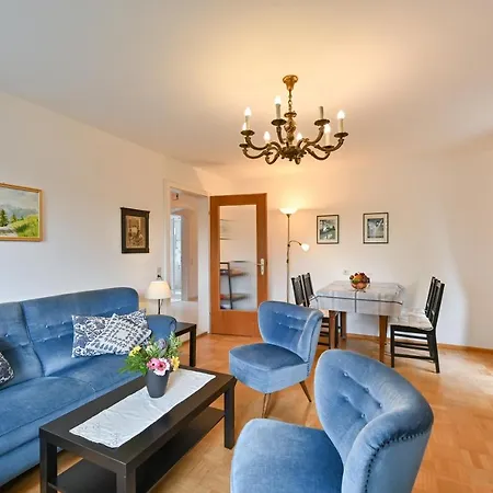Helga Unterm Schloss Apartment *